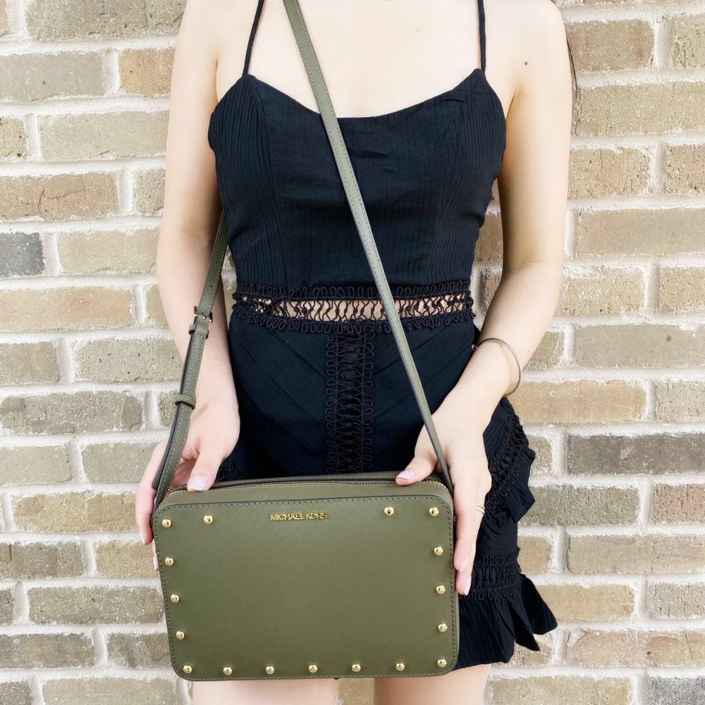 SALE‼️‼️ NWT Michael Kors Large Crossbody - Picture 2 of 3